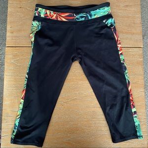 Fabletics Cropped Legging